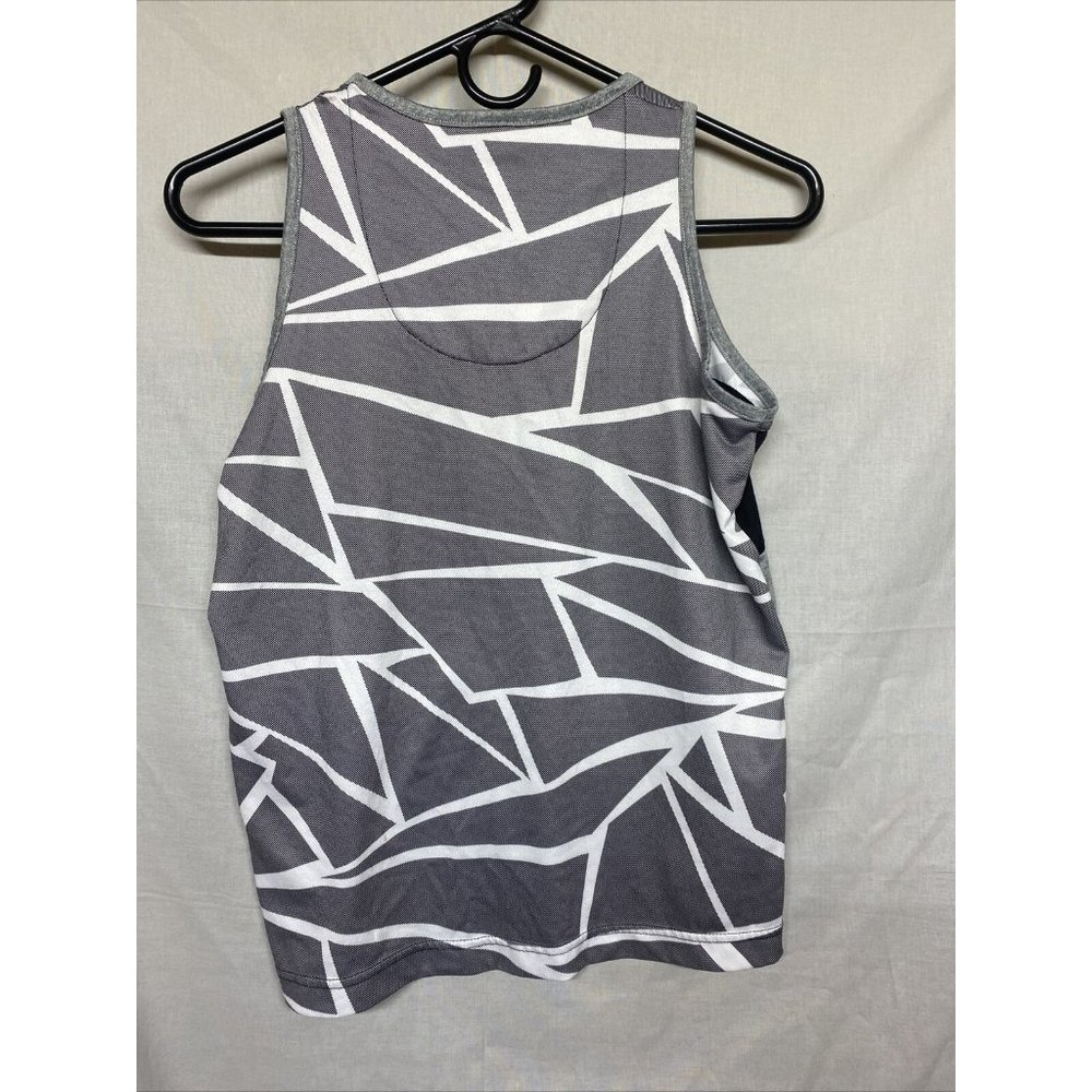 Nike SB Skateboarding Boys Sleeveless Shirt M Tank Top Dri Fit Logo Front Gray - Picture 5 of 5